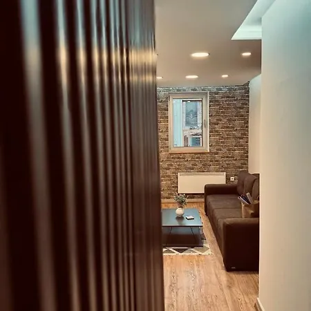 Oscar Apartment *